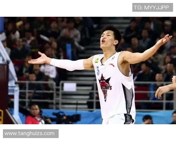 郭士强50岁依然灵动上篮郭艾伦的篮球风格竟源于他